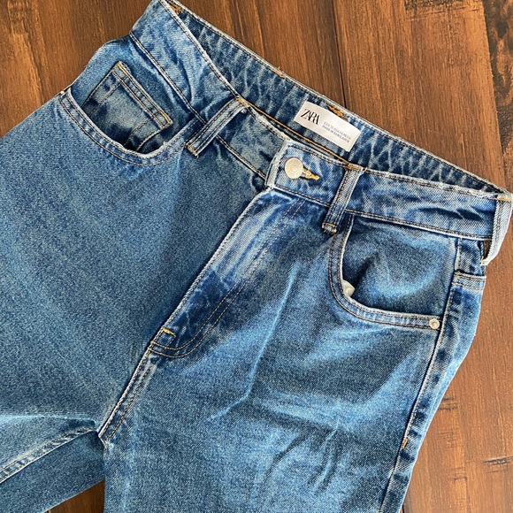 Zara mom fit jeans - Picture 2 of 5